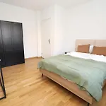 New Center With Private Entry & Parking *