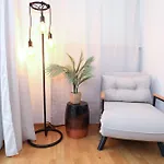 New Center With Private Entry & Parking ציריך