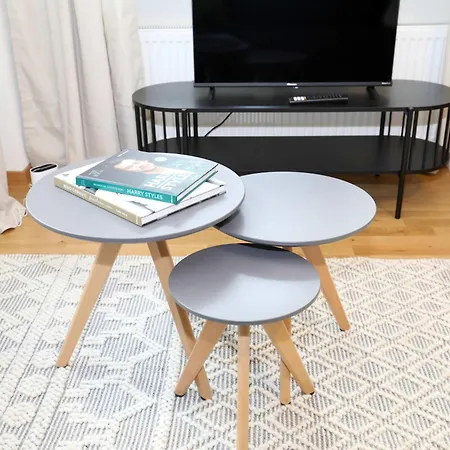 New Center With Private Entry & Parking Zurych