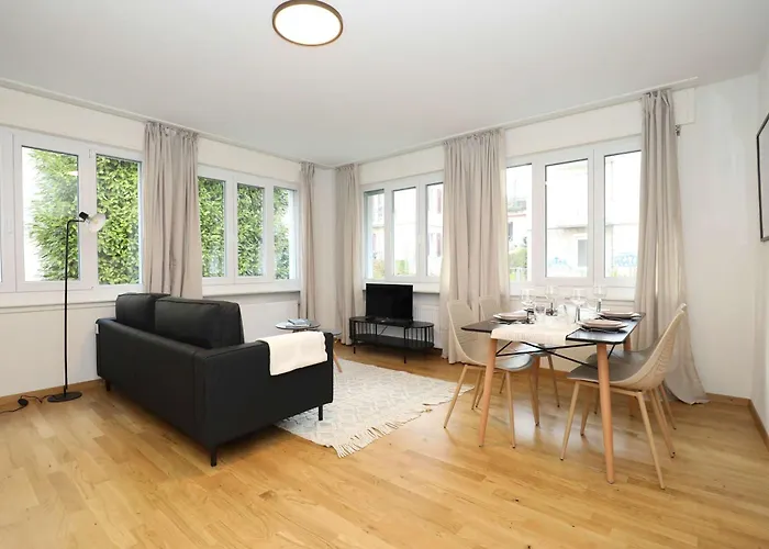 New Center With Private Entry & Parking Zürich