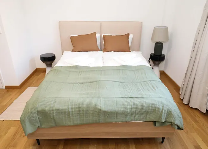 New Center With Private Entry & Parking Apartamento Zúrich