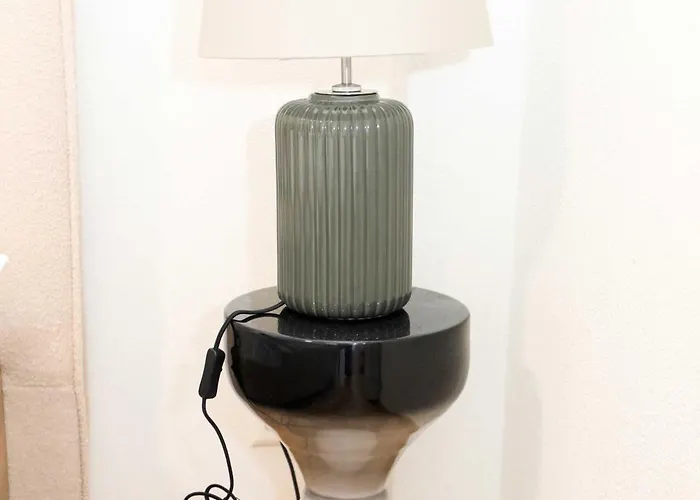 Apartamento New Center With Private Entry & Parking