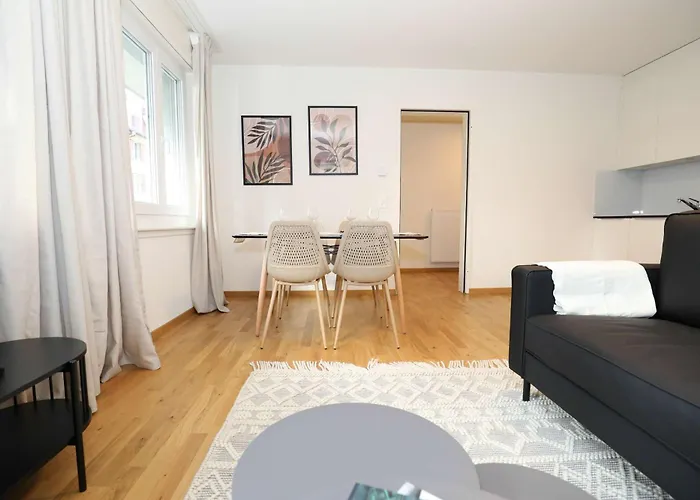 New Center With Private Entry & Parking *