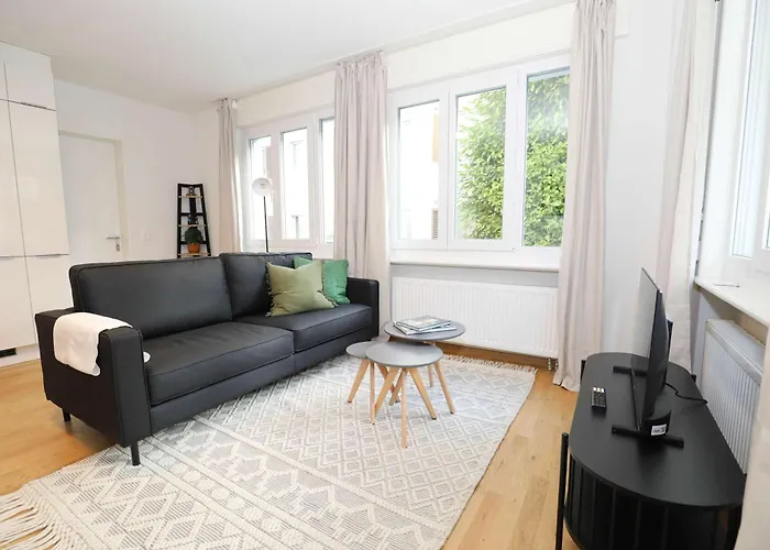 New Center With Private Entry & Parking Lejlighed Zürich