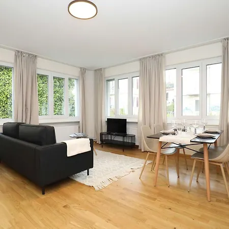 New Center With Private Entry & Parking Zürich