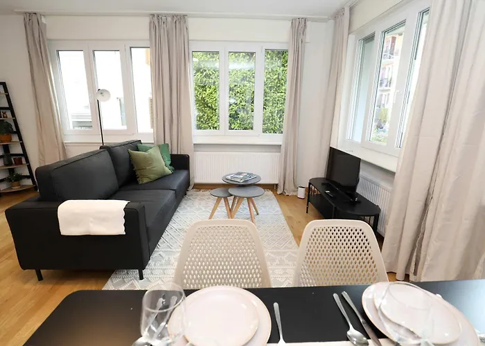 New Center With Private Entry & Parking *